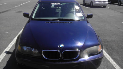 2002 BMW 325  xi