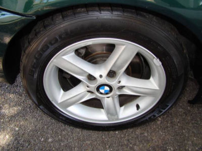 2001 BMW 325  Ci