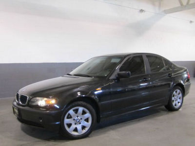 2002 BMW 325  xi