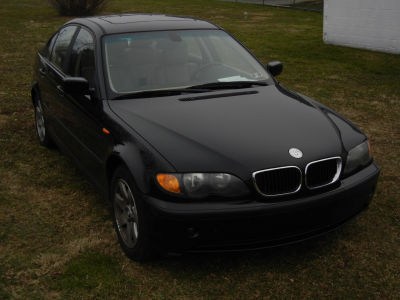 2003 BMW 325  i