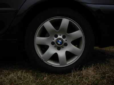 2003 BMW 325  i