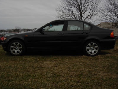 2003 BMW 325  i