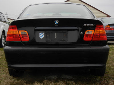 2003 BMW 325  i