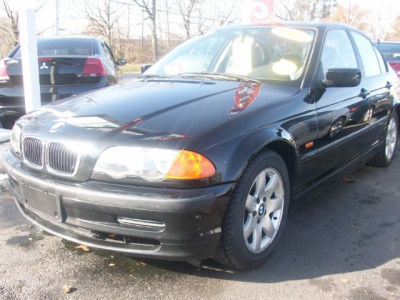 2001 BMW 325  i