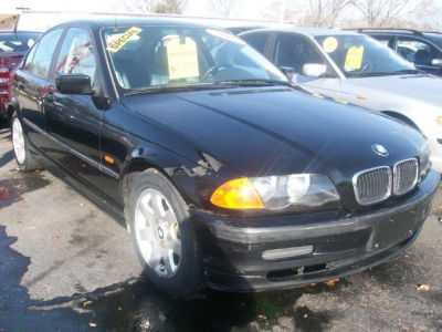 2001 BMW 325 i