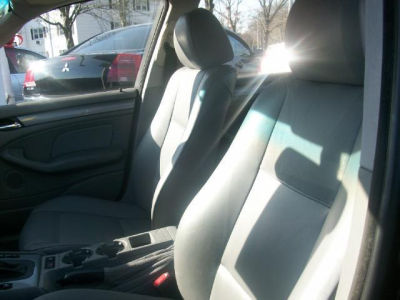 2001 BMW 325 i