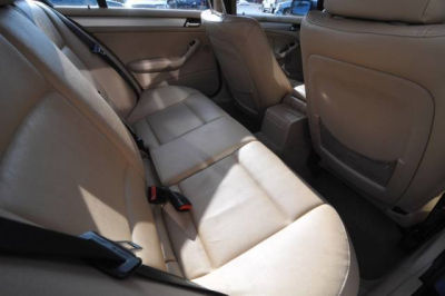 2004 BMW 325 i