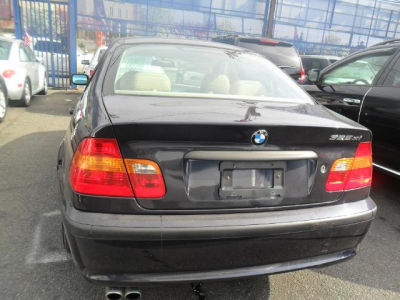 2002 BMW 325 xi