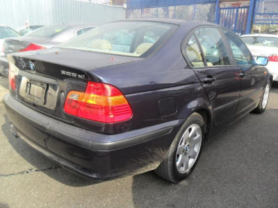 2002 BMW 325 xi