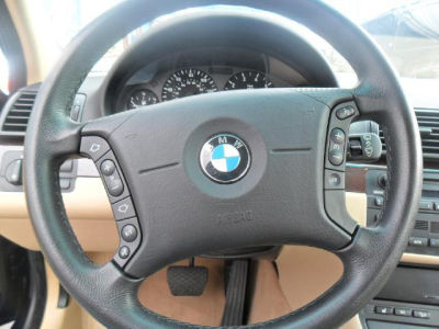 2002 BMW 325 xi