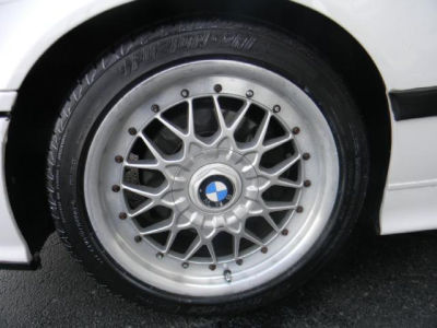 1994 BMW 325  iS