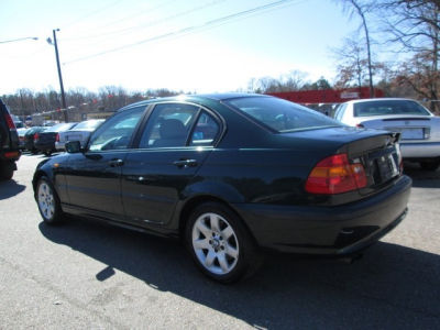 2003 BMW 325  i