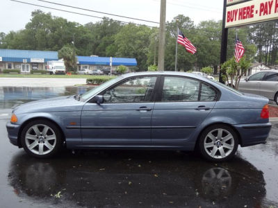 2001 BMW 325 i