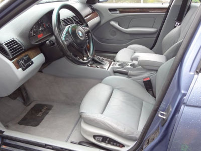 2001 BMW 325 i