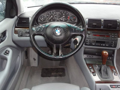 2001 BMW 325 i