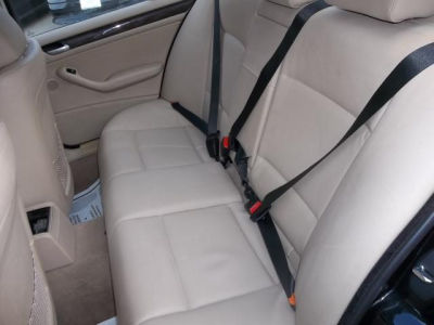 2003 BMW 325 xi