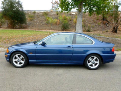 2001 BMW 325  Ci