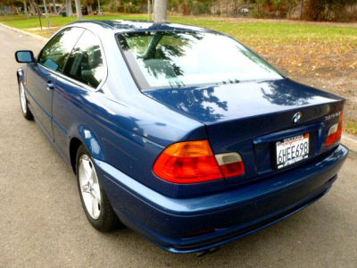 2001 BMW 325  Ci