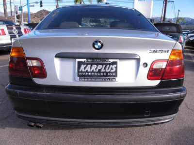 2001 BMW 325  i