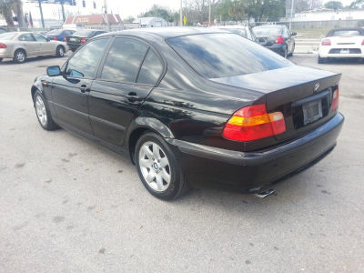 2002 BMW 325 i
