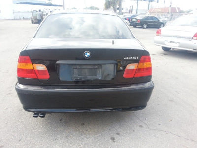 2002 BMW 325 i