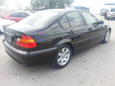 2002 BMW 325 i