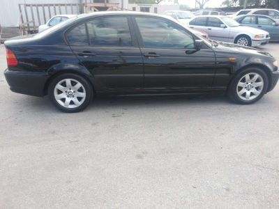 2002 BMW 325 i