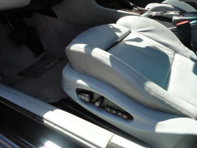2002 BMW 325  i