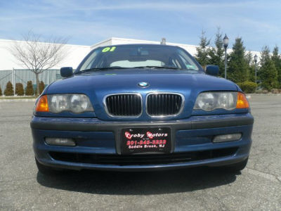 2001 BMW 325 i