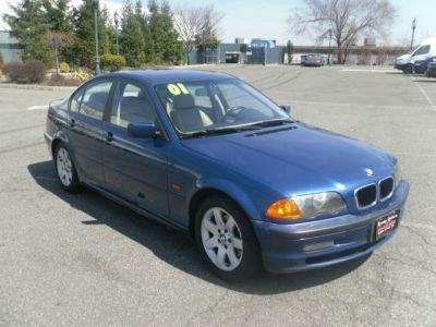 2001 BMW 325 i