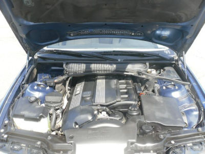 2001 BMW 325 i