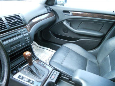 2001 BMW 325 i