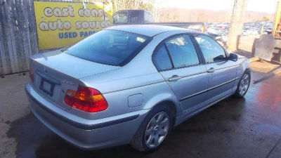 2003 BMW 325  i