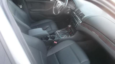 2003 BMW 325  i