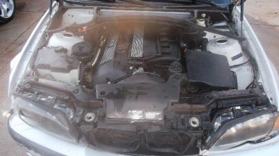 2003 BMW 325  i