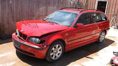 2002 BMW 325  iT