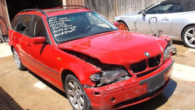 2002 BMW 325 iT