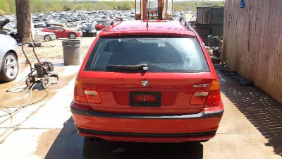 2002 BMW 325 iT