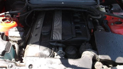 2002 BMW 325 iT