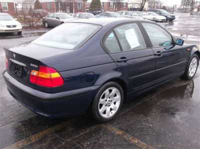 2002 BMW 325 i