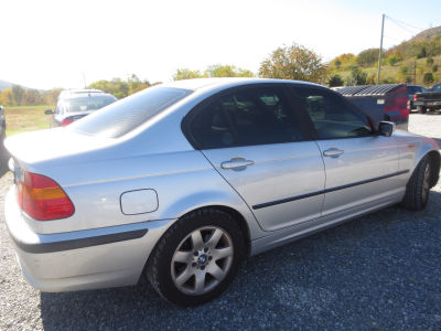 2002 BMW 325  i