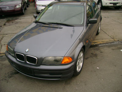 2001 BMW 325 i
