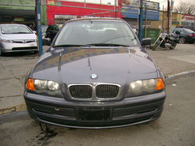 2001 BMW 325 i