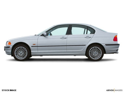 2001 BMW 325 i