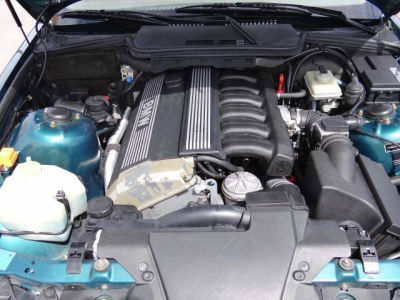 1992 BMW 325 iS