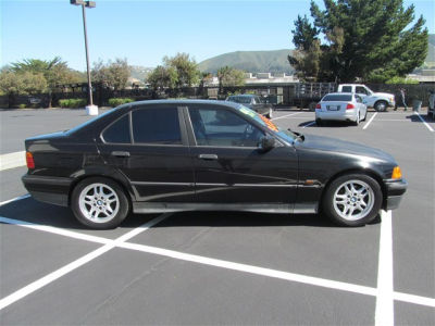 1995 BMW 325  i
