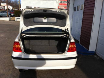 2002 BMW 325 xi