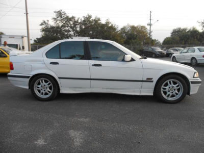 1994 BMW 325  i