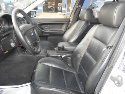 1994 BMW 325  i