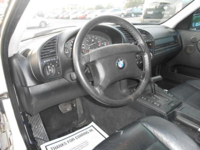 1994 BMW 325  i